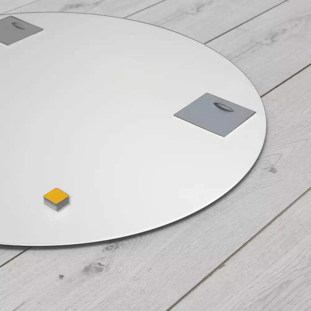 Kulaté zrcadlo na zeď v bílém rámu