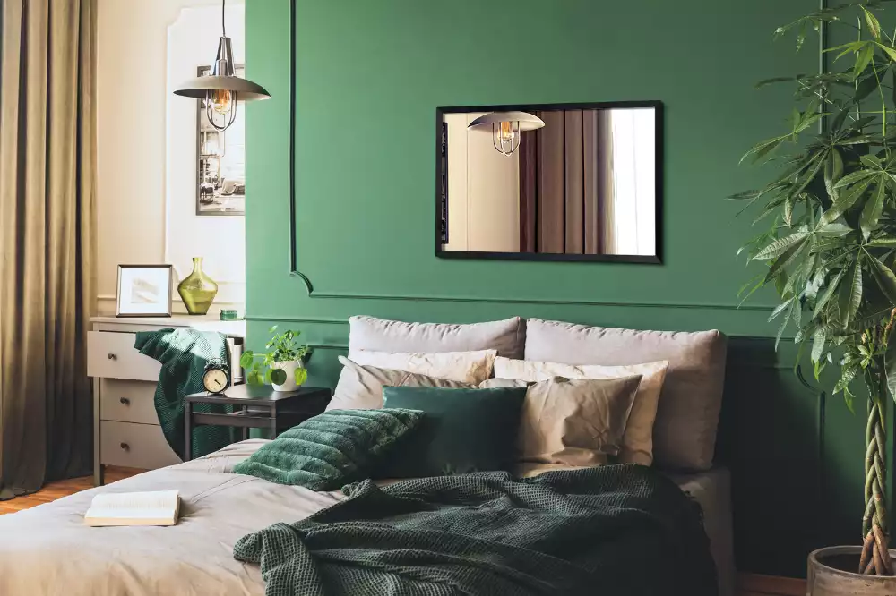 Obdélníkové zrcadlo nástěnné s černým rámem