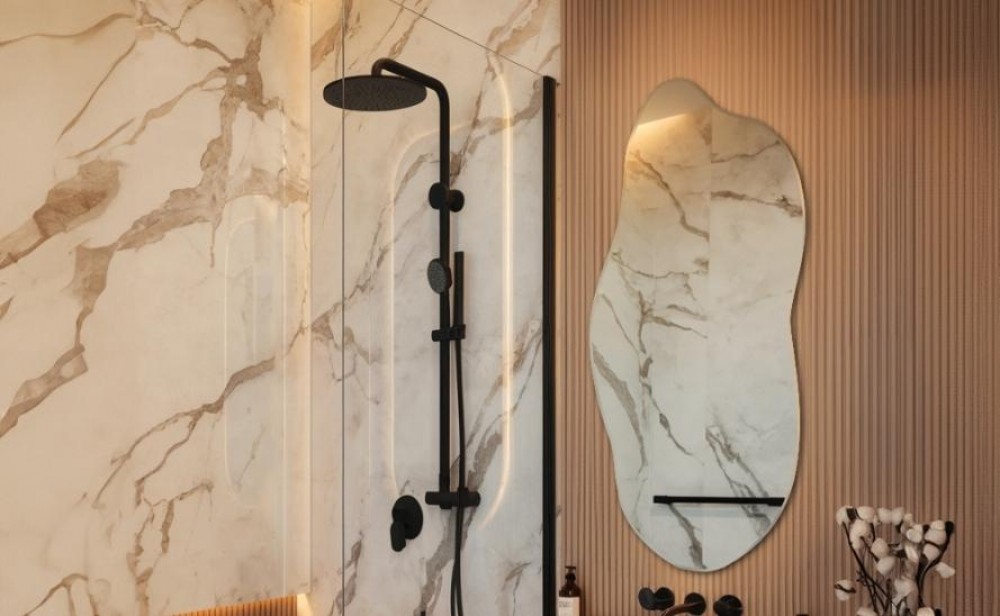 malá koupelna se sprchovým koutem